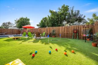 Saltwater Siesta Backyard Bliss! Pool Golf Games - 9