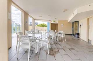 Brisbane CBD Dual Key – Pool, Gym & Parking - 5