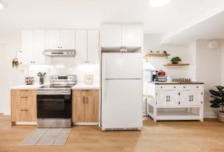 Serene Japanese Retreat w Sauna & Hot Tub Escape - 6