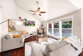 Stylish 4BR retreat with pool & year-round hot tub - 8