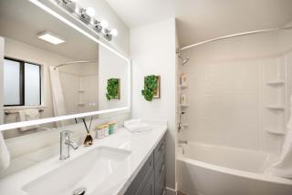 Family-friendly Home w Kids' Play Castle - 7