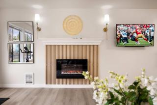 Family-friendly Home w Kids' Play Castle - 1