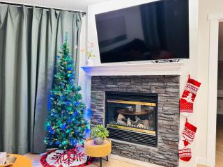 W411 NEW- TOP of the World Canmore MTN Retreat - 4