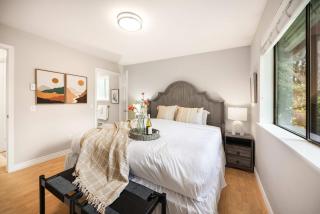 Single-Story Retreat Near Martha Lake and Shopping - 8