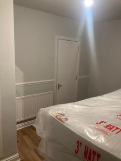 Contractor Friendly - BIG DISCOUNS, FREE PARKING, SMART TV, 15 MINS FROM MANCHESTER CITY CENTRE, GROUPS WELCOME - 2