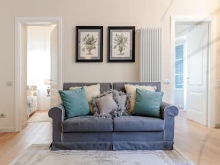 Apartment in Lucca with Rooftop Terrace Views - 2