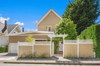 Queen Anne Retreat with Bay Views Dining & Shop - 5