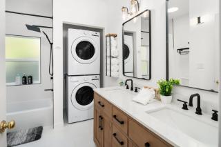 Modern Queen Anne Home with Stunning Water Views - 7