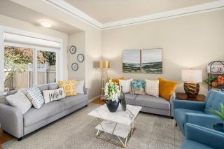 Modern Queen Anne Home with Stunning Water Views - 4