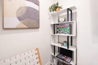 Newly Remodeled Hilltop 4B Retreat with Gym - 1