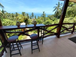 House 3 Bedroom Perfect for Families - Kitchen - Seaviews - Fast Wifi near Haad Rin - 0