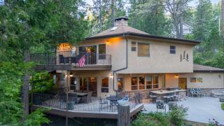 The Fairway Hideaway by AvantStay Game Room Outdoor Dining Near Lake Arrowhead - 0