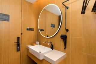 JI Hotel Shanghai Pujiang Lianhang Road Metro Station - 4