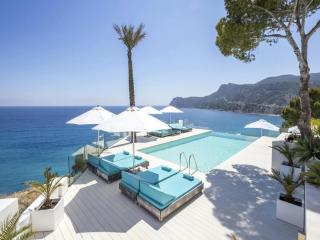 Villa in Ibiza with Infinity Pool and Sea Views - Es Cubells - 4