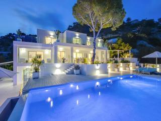 Villa in Ibiza with Infinity Pool and Sea Views - Es Cubells - 0