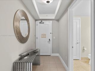 Four Seasons Miami Luxury Two-Bedroom Suite in Brickell - Free Parking - 8