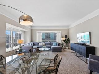 Four Seasons Miami Luxury Two-Bedroom Suite in Brickell - Free Parking - 5