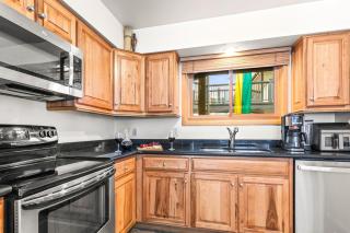 SNOW FLOWER 065 condo - 9