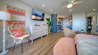 Summer Love Beach Happy by AvantStay - 1