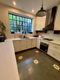 Casa luminosa con jardin y pileta - Beccar - 7