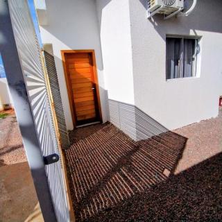 Residencial Renne Augusto, Apto 01, dois quartos, um banheiro, Wifi e estacionamento - Sinop - 2