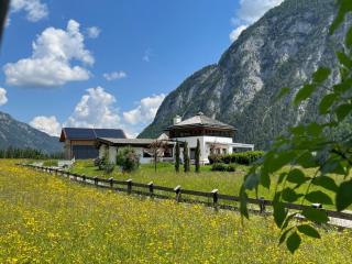 Chalet Leutasch with Ski Trail & Mountain Views - 3