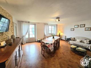 Gîte rural pour 11 pers. avec parking, spa et animaux acceptés - FR-1-616-523 - 3