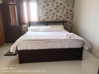 Aakruthi Homestay - 2