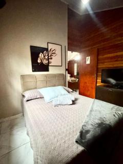 Chalé Veraneio-Itú-SP Vista para o lago Camping Carrion - 1