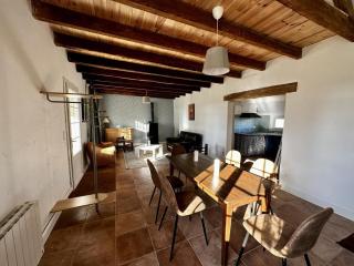 Maison sur 8 hectares, randonnées, piscine partagée - FR-1-616-535 - 3