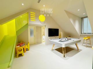 Aranya BlueDream 5 Bedroom Home - 1