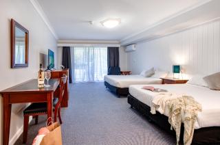 Panorama Hotel St Helens - 8