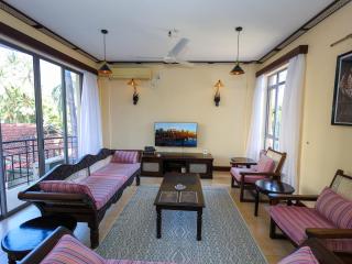 Cozy 2BR Near Beach 500m to Whitesands - 3