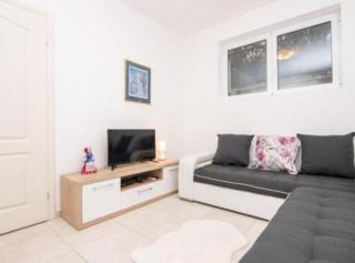 Apartments Savić near the Sea - 6