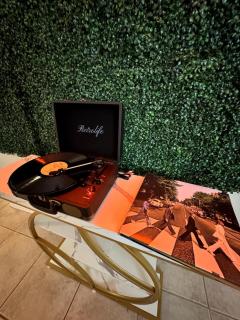 Hook Em Horns! 12 mins to Downtown Austin - 1