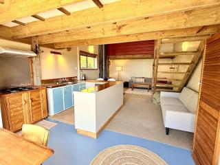 Pā Tōrea - The Red Shed - 3