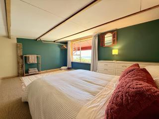 Pā Tōrea - The Red Shed - 7