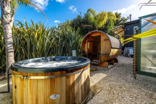 Welcome Cottage - Stay Waiheke - Oneroa - 0