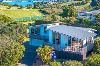 Oneroa Vines and Views- Stay Waiheke - 0