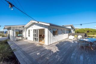 Oneroa Vines and Views- Stay Waiheke - 2