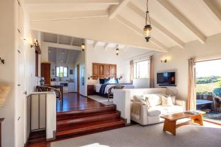 The Loft at Cypress Ridge Estate - Stay Waiheke - 9