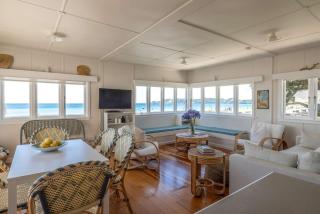 Beachfront Bliss - Stay Waiheke - 5