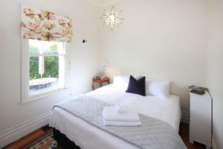 Crescent Villa - Stay Waiheke - Ostend - 1