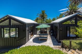 Art Lovers Retreat - Stay Waiheke - Onetangi - 9