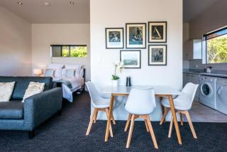 Delamore Cove - Kauri - Stay Waiheke - 2
