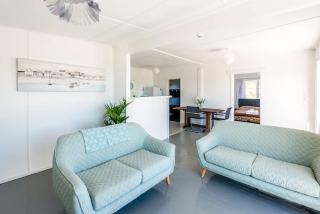 Roses Bach - Stay Waiheke - 1