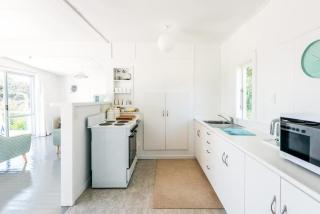 Roses Bach - Stay Waiheke - 5