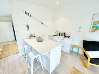 Sailor's Cottage - Stay Waiheke - 4