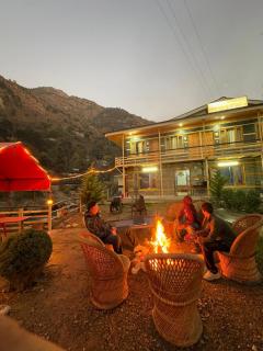 Rivertouch Tirthan Cafe and Stay - 0