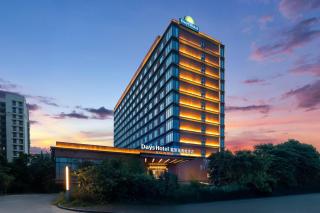 Days Hotel by Wyndham Haikou Meilan Airport - Haikou - 9